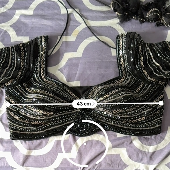 Designer Black lehenga for sale 450$ - Picture 5 of 5